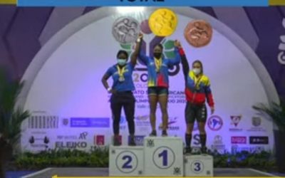 Damas ecuatorianas brillaron en levantamiento de pesas