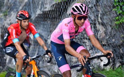 Egan Bernal no afloja la punta