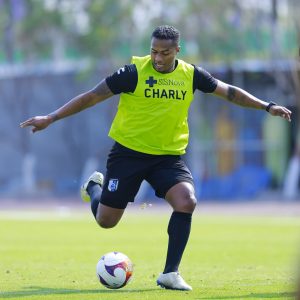 Antonio Valencia no renovaría con el Querétaro de México