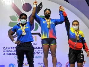 Pesistas ecuatorianas se ubicaron en tercer lugar 