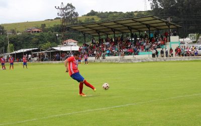 Felirum festeja 33 años