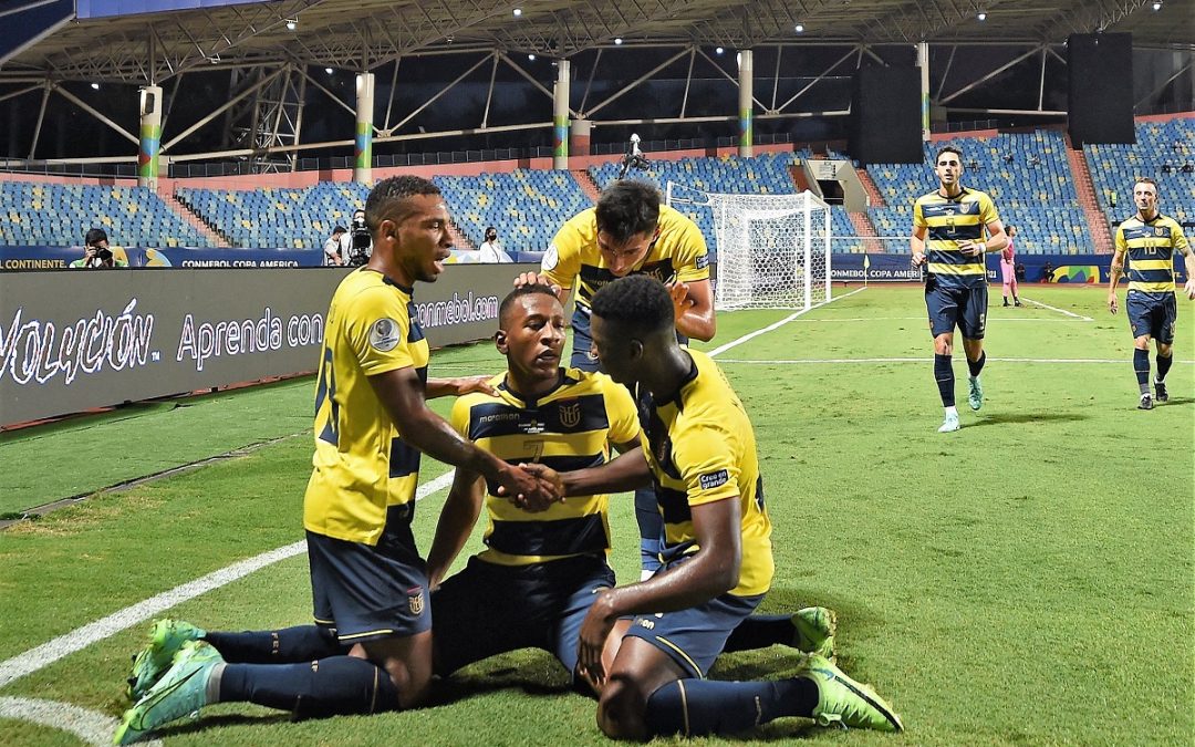 Ecuador no tiene consistencia en la defensa