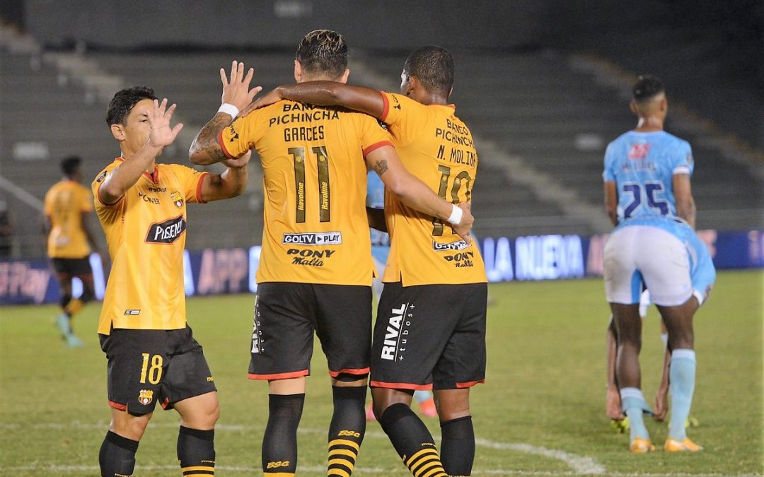 Liga de Quito y Barcelona SC disputarán la final de la Supercopa Ecuador 2021.