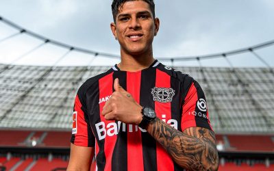 Piero Hincapié estampo su firma con el Bayer Leverkusen de Alemania