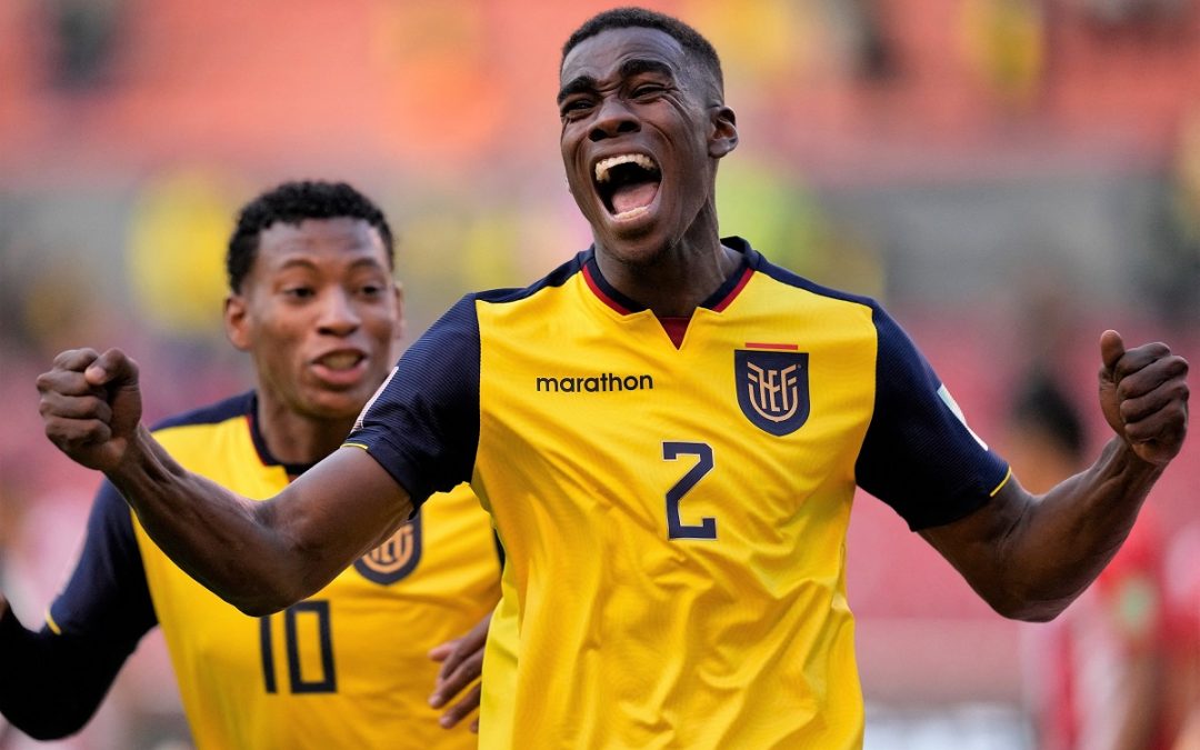 La Tri derrumbo la estrategia paraguaya en los últimos minutos