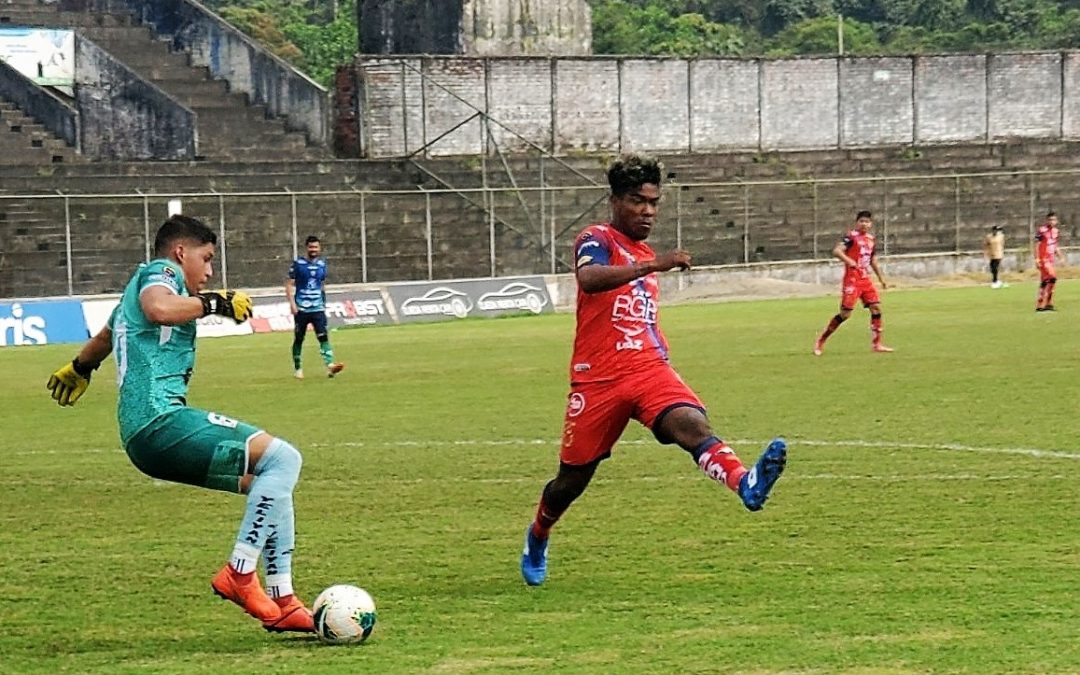 Al rojo vivo la serie B: Gualaceo y Nacional siguen en la puja  para ascender