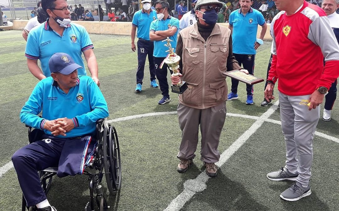 Un abrazo deportivo y solidario
