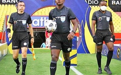 Augusto Aragón dirigirá la final entre Emelec e Independiente