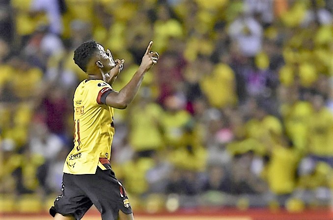 Barcelona recibió la tercera dosis y Liga van superado los casos de Covid 19 en su plantel