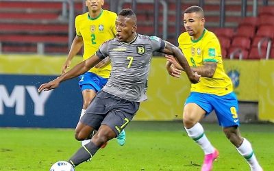 Árbitros colombianos dirigirán Ecuador con Brasil