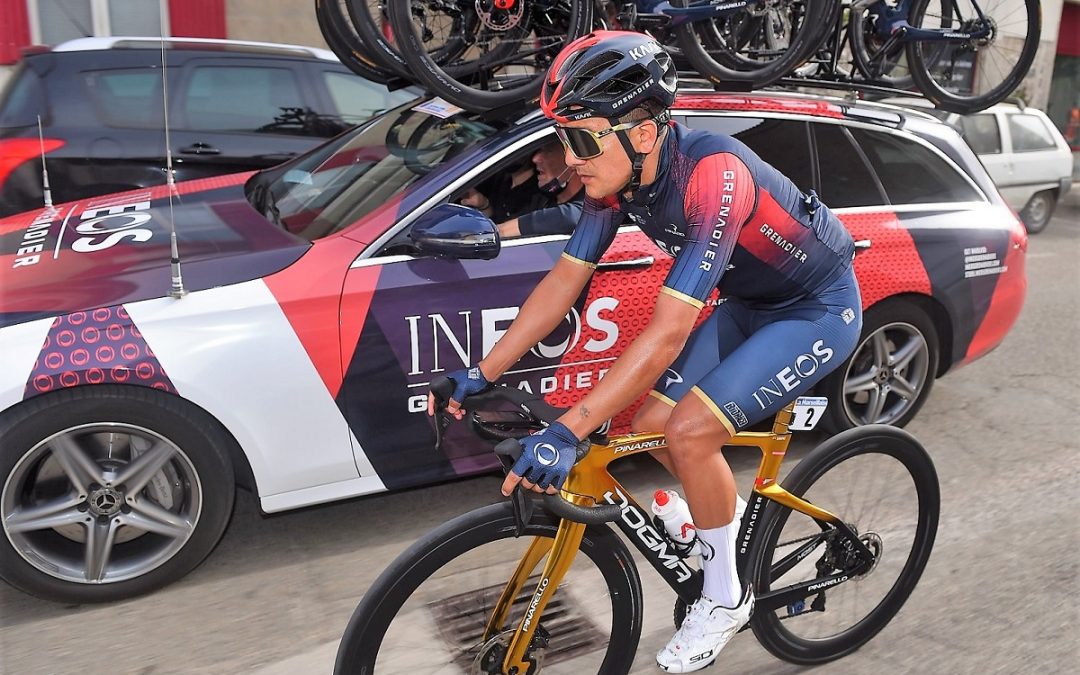 Carapaz tuvo un tropiezo con cortes y moretones