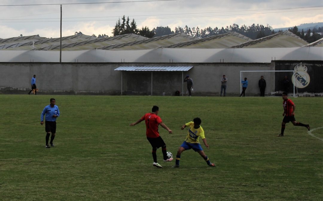 Chimborazo da la bienvenida a los cincuentones del fútbol
