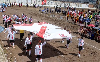 La fiesta del fútbol se inauguró en la Oriental
