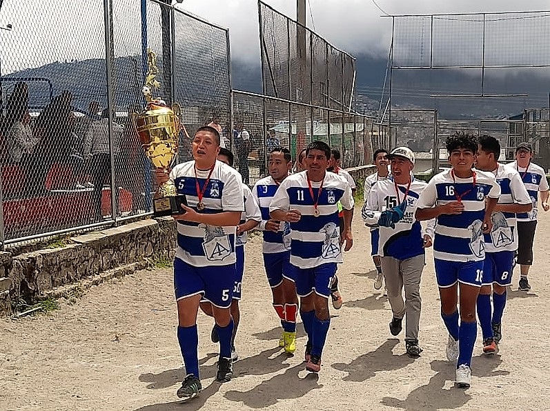 Finales apasionantes en la Liga Santa Rosa de la Argelia