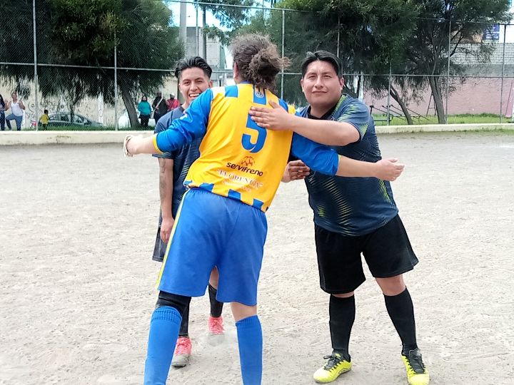 La Liga  Amistad vivió una verdadera fiesta del fútbol