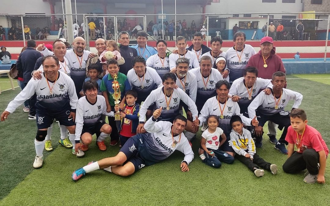 Gladiador jugará el nacional del fútbol máster en Chimborazo
