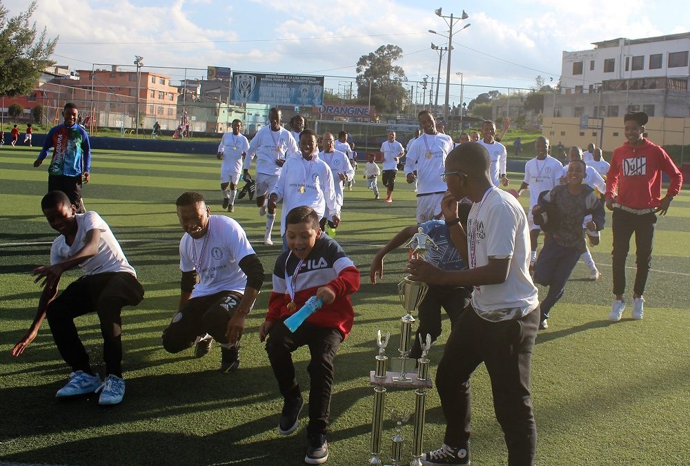 Liga Caminos a la Libertad  brillo en torneo máster