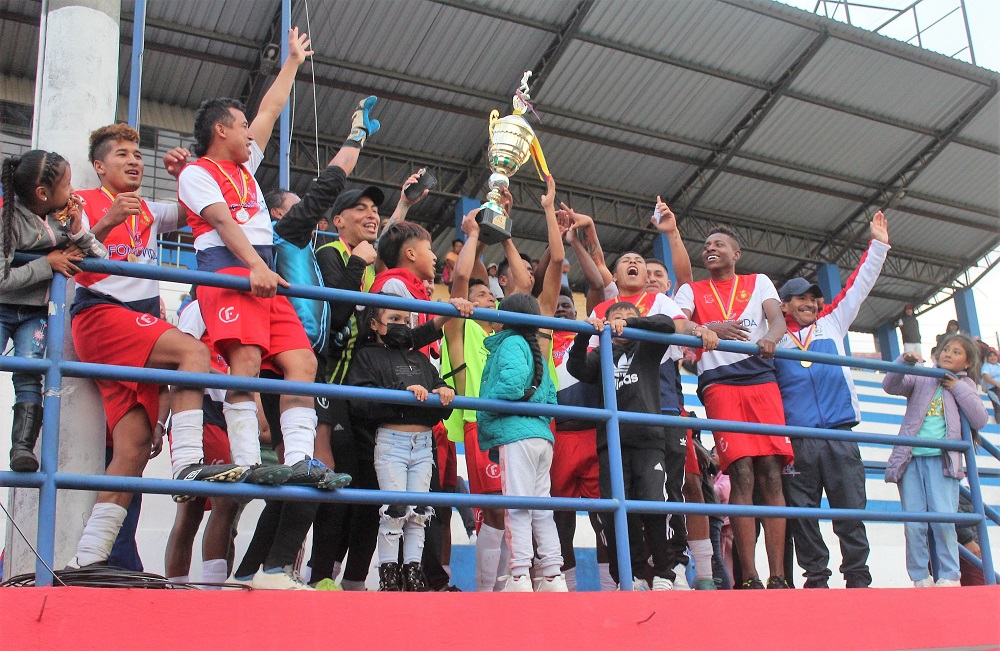 Cangahua, campeón, efectivo en los penales