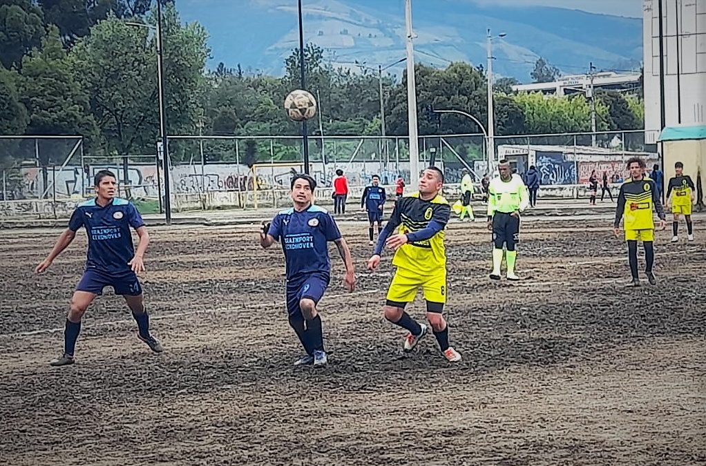 La fiesta del fútbol se vivió en liga Oleary, PSV y Zenit campeones