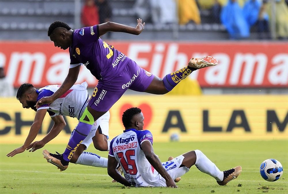 Independiente es  líder, Técnico empató en la décima fecha del torneo de fútbol en Ecuador