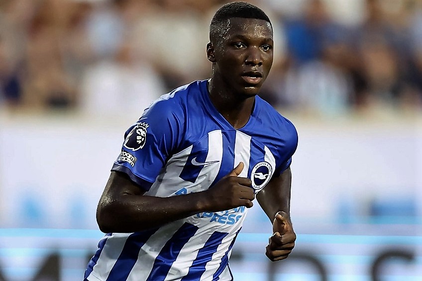 El Chelsea hace oficial el fichaje del ecuatoriano Moisés Caicedo