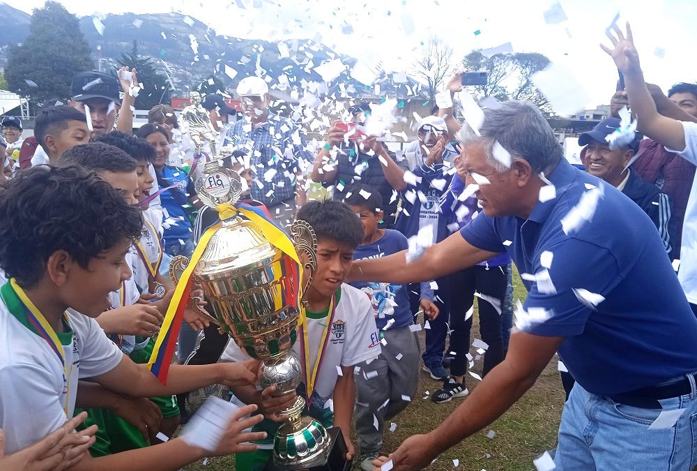 La Floresta logró tercer título en la sub 12 de Flq