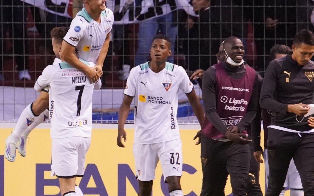 Liga se adueña del primer lugar en el fútbol ecuatoriano