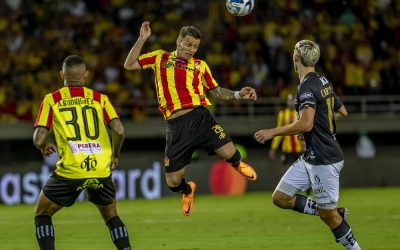 Deportivo Pereira saca ventaja en el partido de ida sobre Independiente del Valle