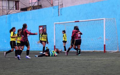 Abrazos, tristeza, polémicas arbitrales fueron parte de las finales en la Liga IESS-FUT