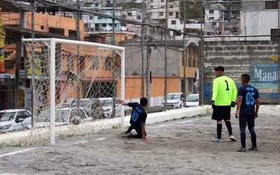 Sol y lluvia en las finales de la liga, Batallón Chimborazo