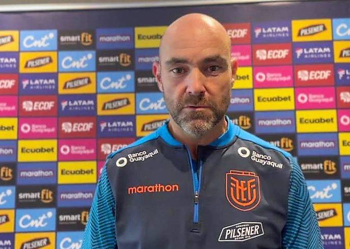 FEF confirmó cese del seleccionador, Sánchez Bass tras derrota con Argentina