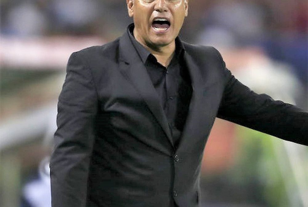 Emelec renueva con el técnico colombiano Hernán Torres