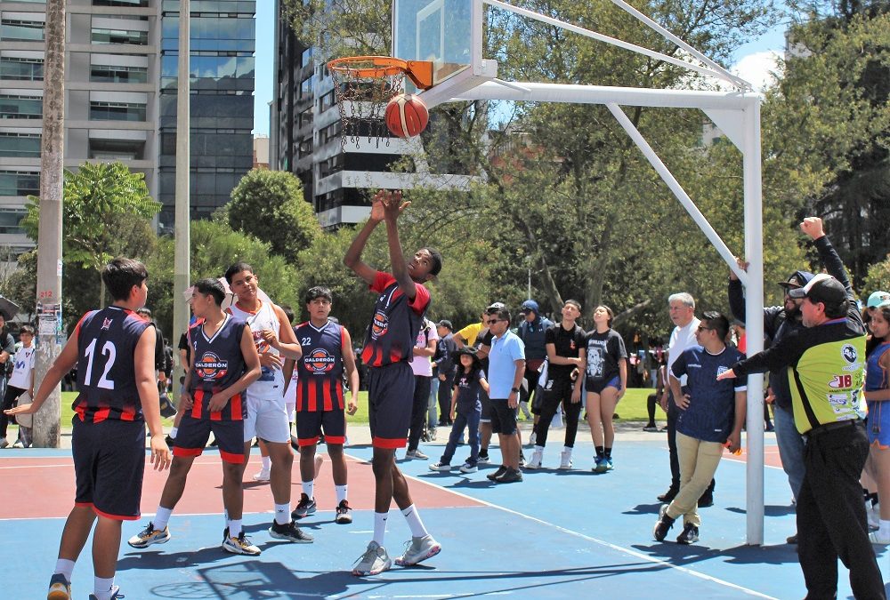 El Carolinazo Basquetero no solo es una celebración deportiva, sino que une corazones en Quito