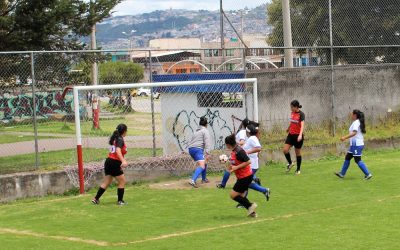 Vendedores Ambulantes logro doble título en el fútbol damas y varones de Liga Ciudadela Ibarra
