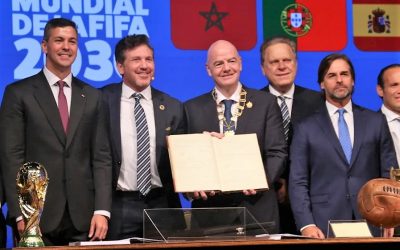 La FIFA y la Conmebol firman, junto a presidentes de Paraguay y Uruguay, acta del Mundial 2030