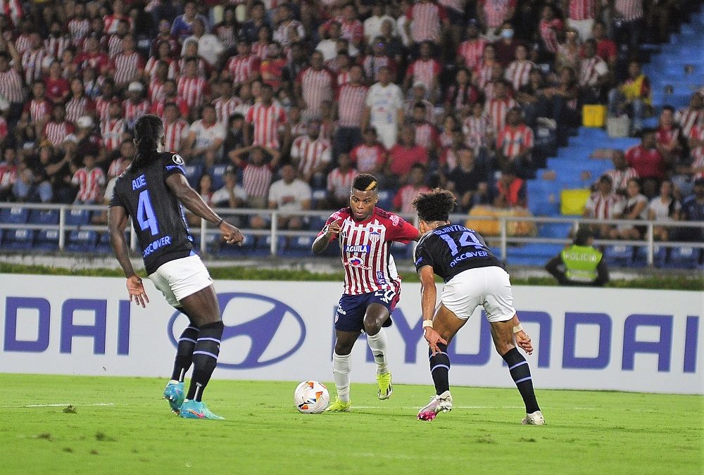 Liga de Quito empata ante Junior de Colombia por la Copa Libertadores
