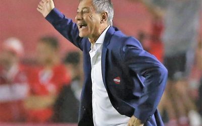 Ariel Holan dirigirá al Barcelona luego del choque ante São Paulo por la Libertadores