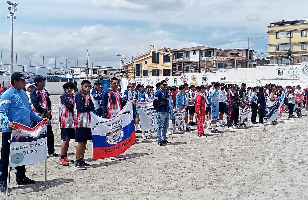 Torneo de ecuavoley en marcha organizado por la UDLI